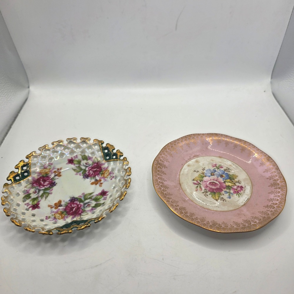 Napco China SD179 & Queen Anne Bone China Floral Plates Gold Trim Lot of 2